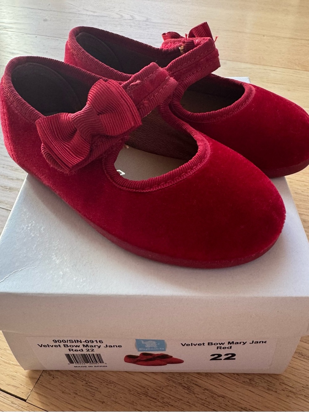 Elephantito Velvet Mary Jane Shoes in Red with Bow